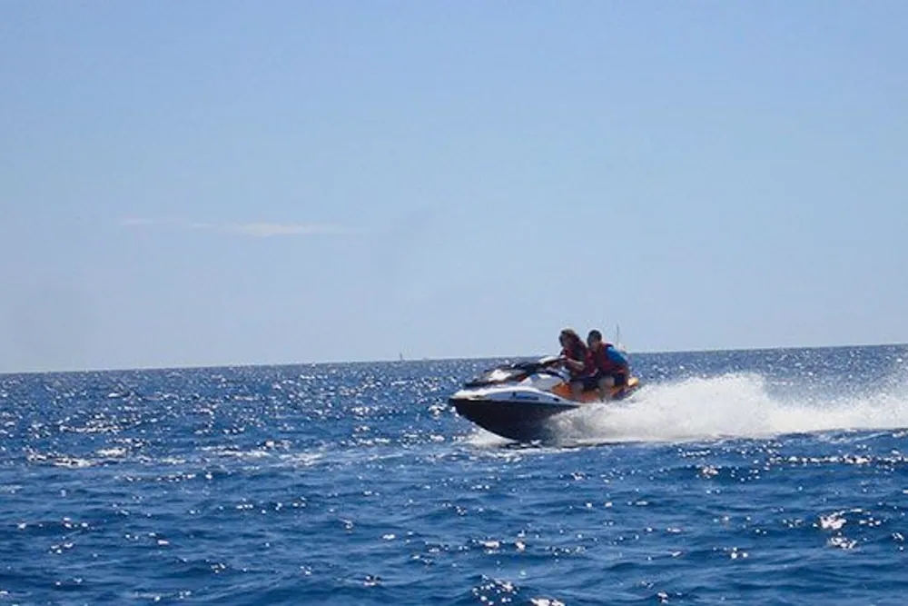 Jet ski, randonnée île d'or au départ du Port de Saint-Aygulf